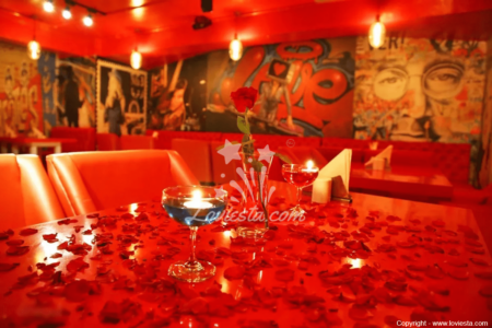 romantic-dine-out-in-noida