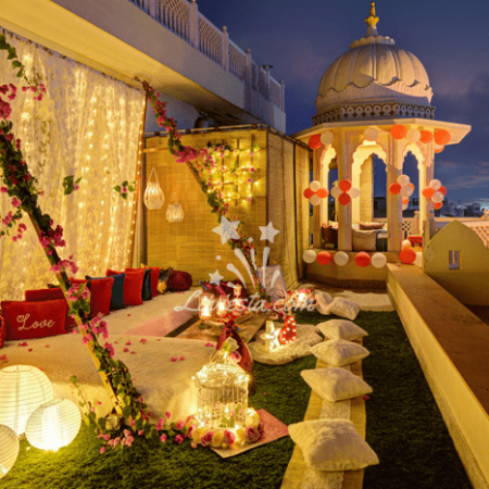 romantic-fairytale-fountain-candlelight-dining-on-rooftop-garden