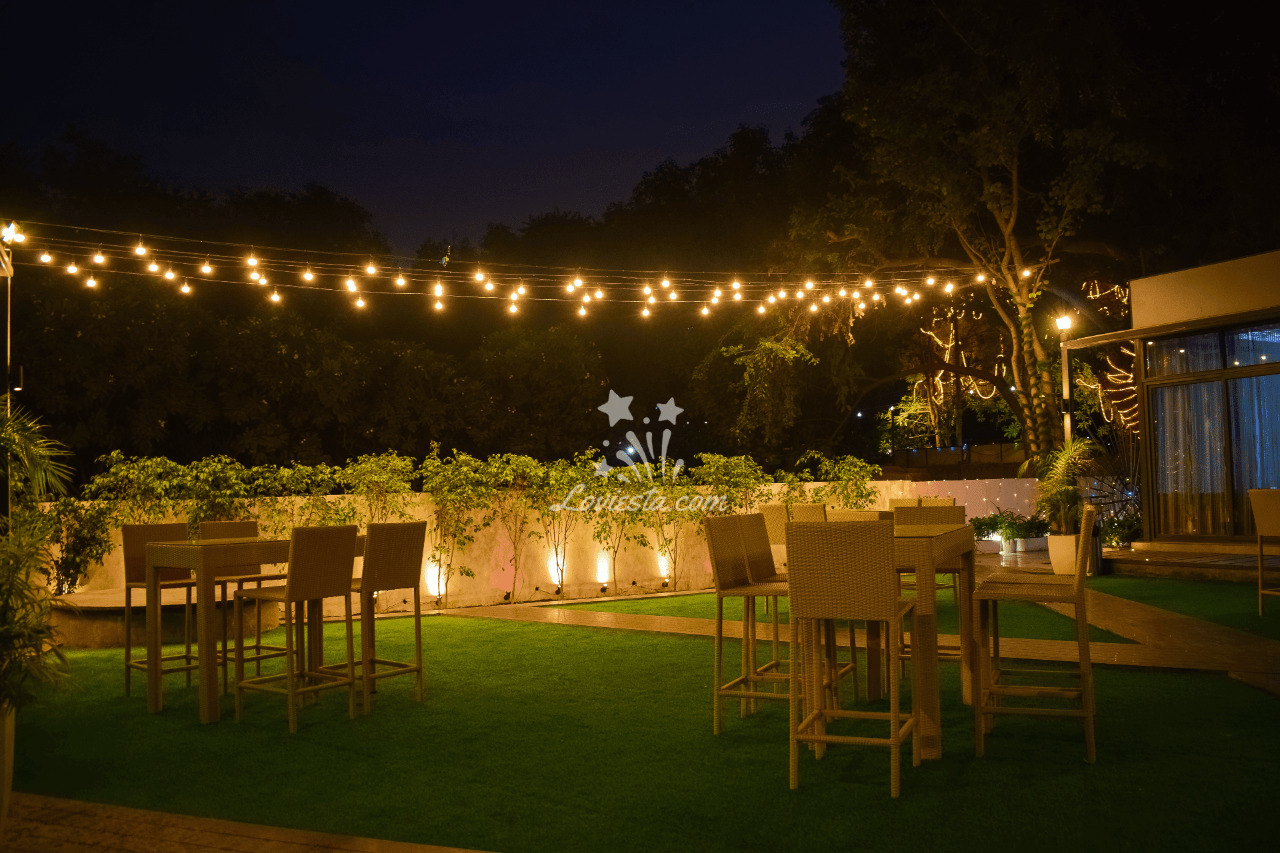 Best Romantic Outdoor Candlelight Dinner in Gurugram Starting ₹1850