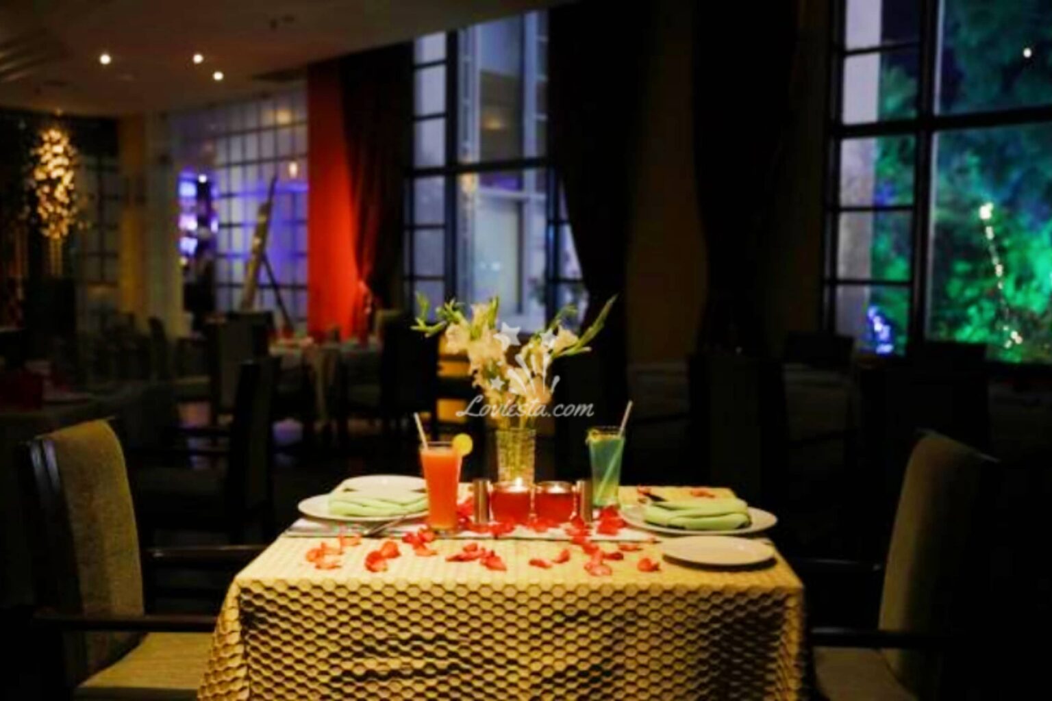 Lavish Room Stay With Romantic Candlelight Dinner In Pune Loviesta