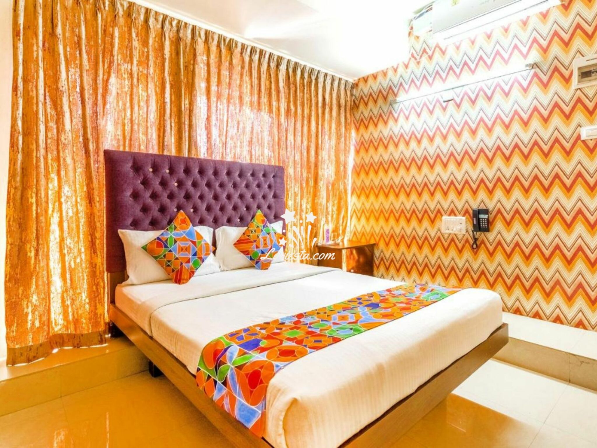 Premium Hotel Room Stay With Decorations In Bangalore - Loviesta