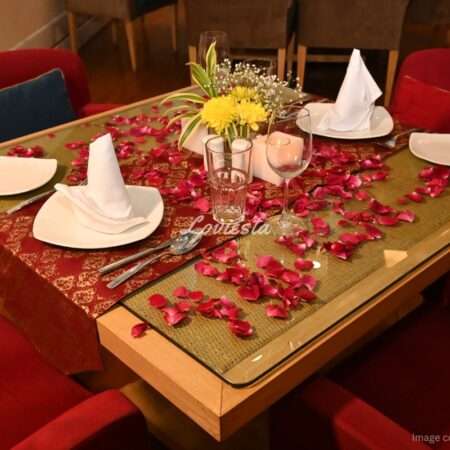 Valentine's Romantic Candlelight Dinner In South Delhi