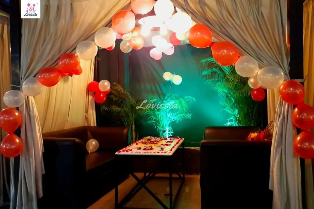 Rooftop Cabana Candlelight Dinner In Noida