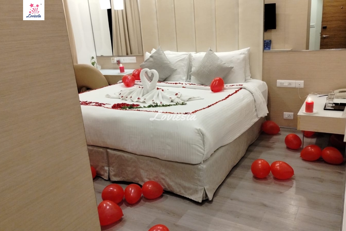 Romantic Dinner Date Inside Glass Dome, HSR Layout, Bengaluru