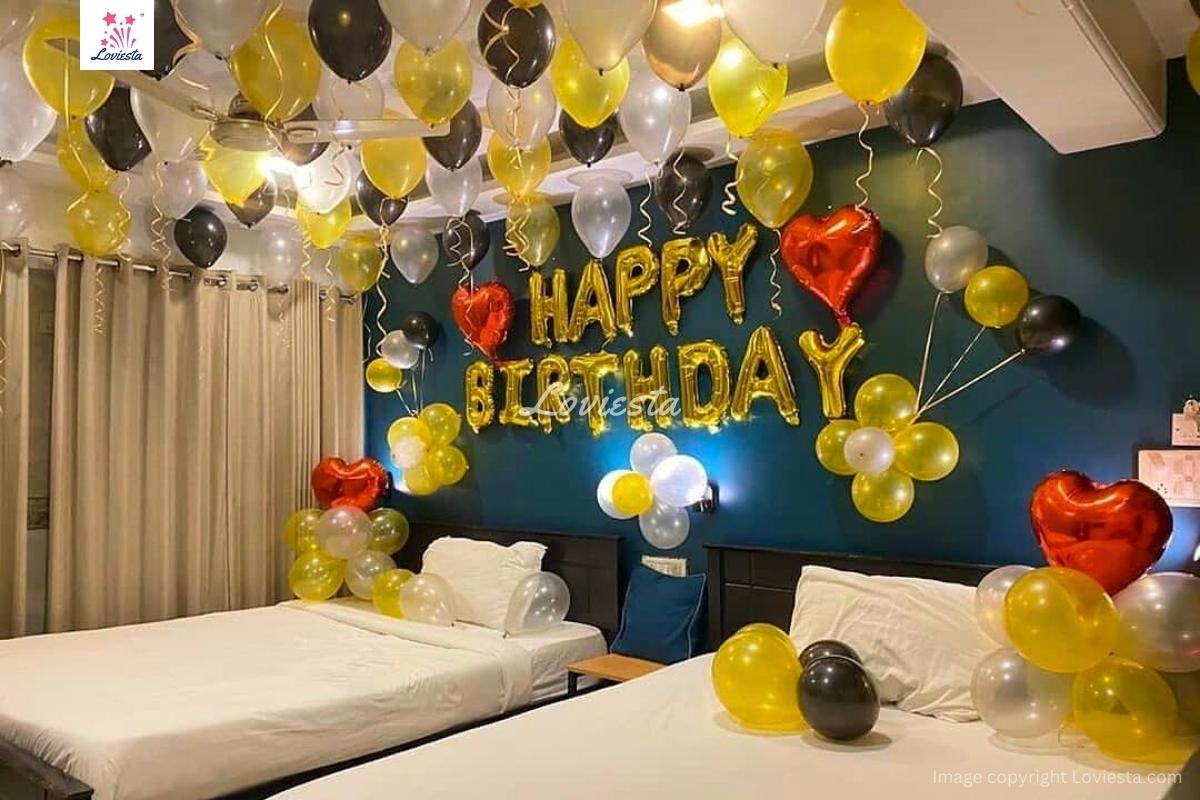 elegant-balloon-decoration-for-birthday-at-home